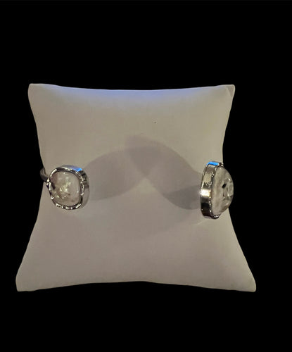 DD - White Bead & Iridescent Shell-like Cuff Bracelet