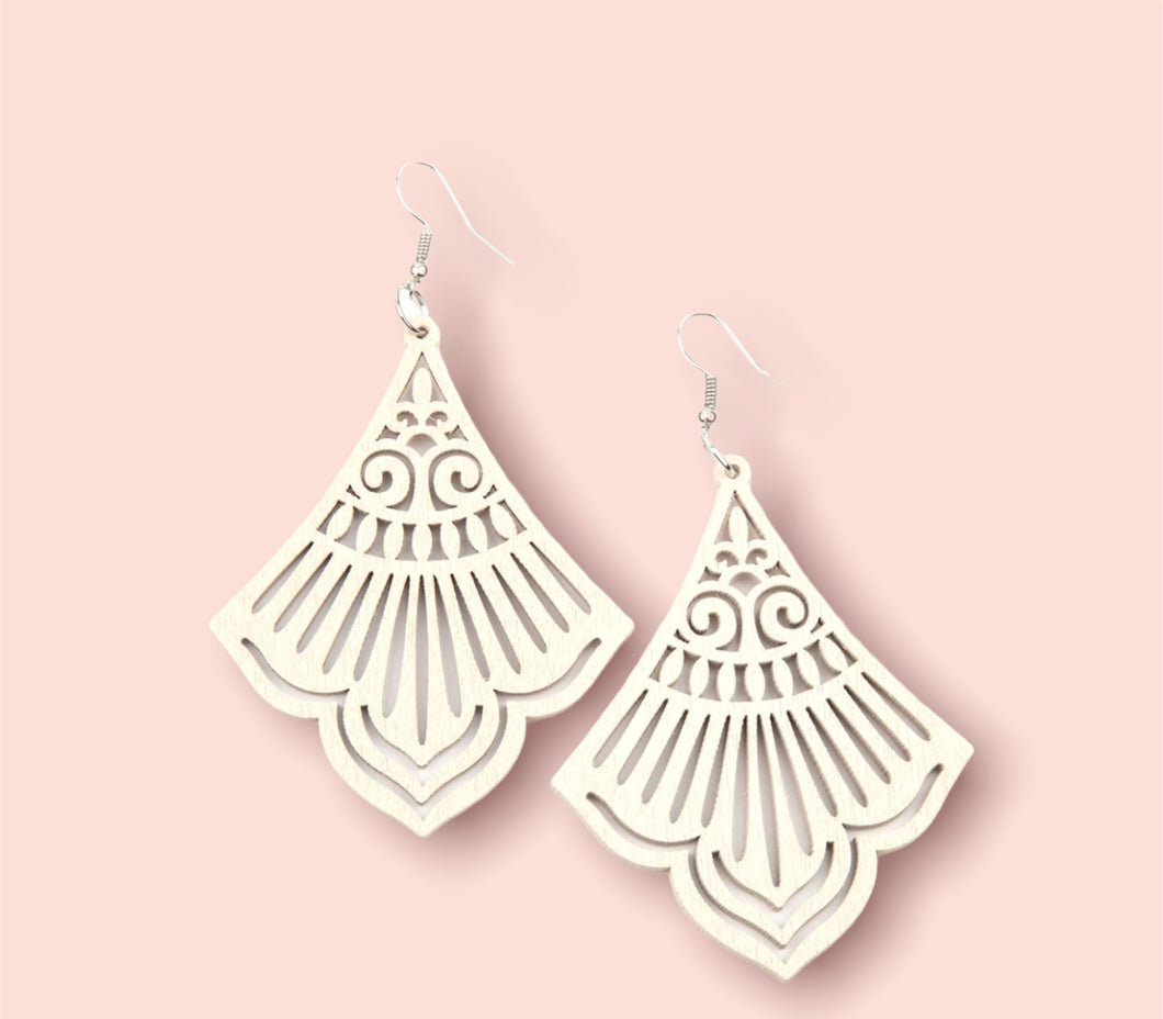 DD - White Scalloped Wood Earrings
