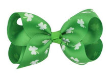 Load image into Gallery viewer, SUP - Lucky Clover Hair Bow