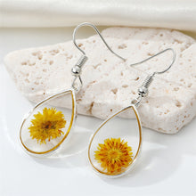 Load image into Gallery viewer, NJ - Bohemian Resin Dried Flower Teardrop Earrings (Multiple Options)
