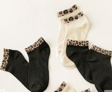 Load image into Gallery viewer, UMG - Animal Print Trimmed Ankle Socks - Black, Cream
