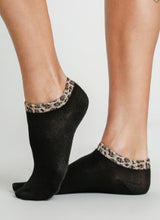 Load image into Gallery viewer, UMG - Animal Print Trimmed Ankle Socks - Black, Cream