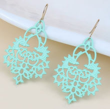 Load image into Gallery viewer, ER - Hollowed Out Filigree Mint Earrings